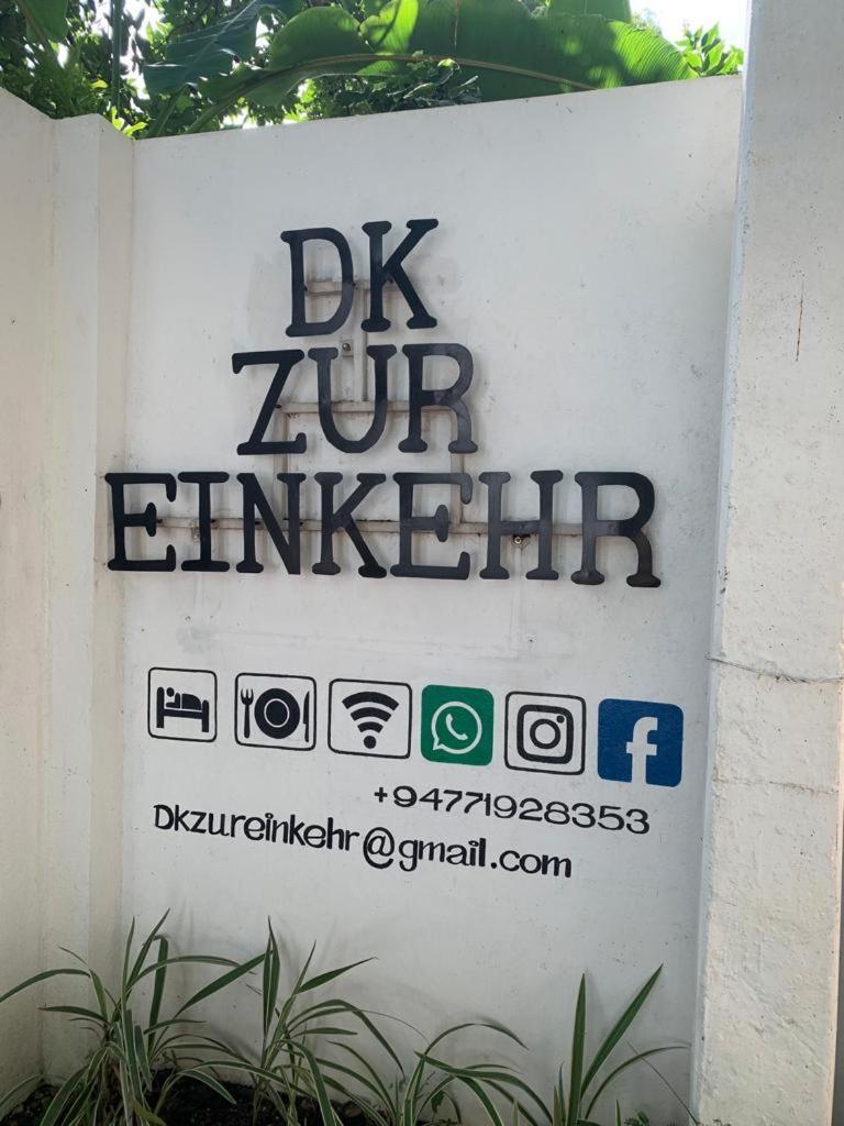 Dk Zur Einkenr Hotel Ahangama Exteriör bild